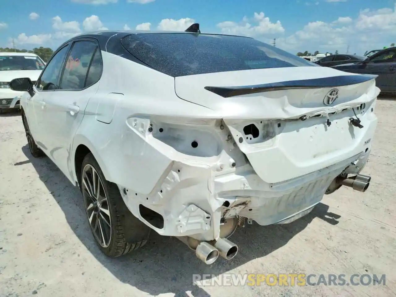 3 Photograph of a damaged car 4T1BZ1HK6KU024546 TOYOTA CAMRY 2019