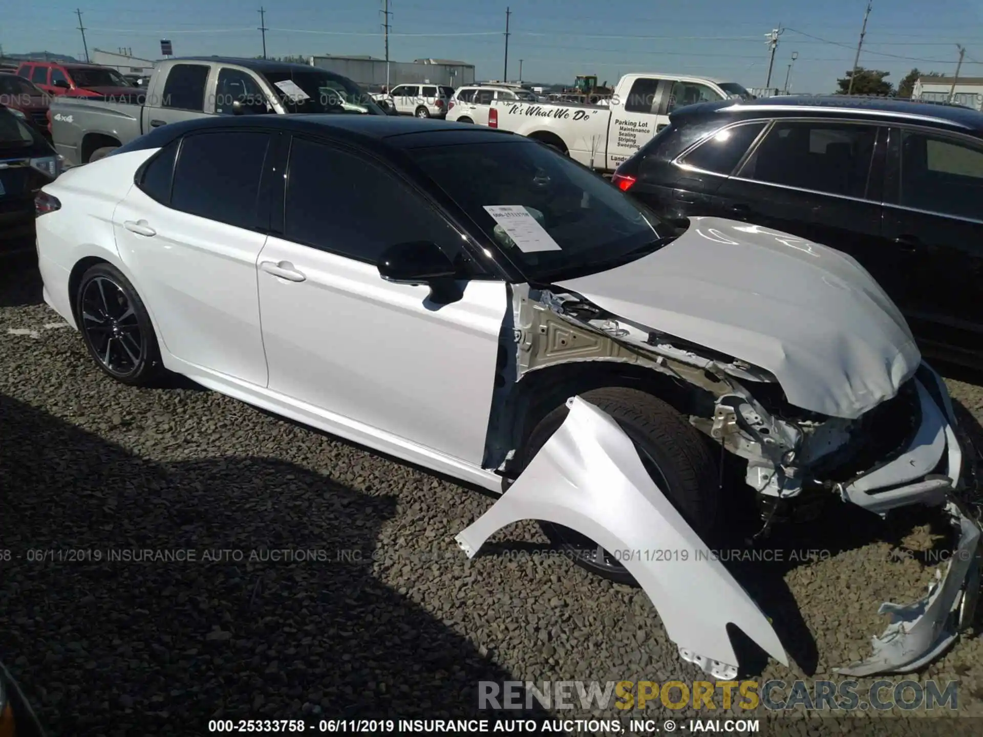 1 Photograph of a damaged car 4T1BZ1HK6KU025177 TOYOTA CAMRY 2019