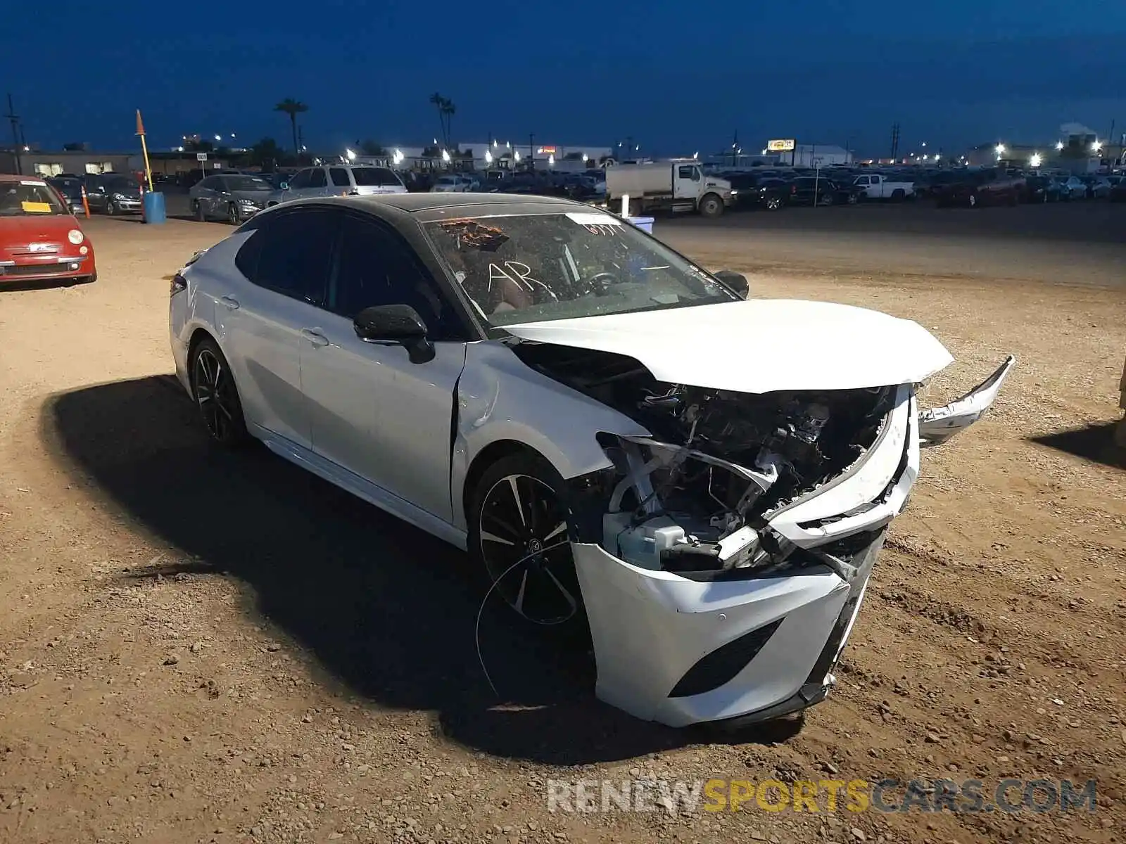 1 Photograph of a damaged car 4T1BZ1HK6KU025874 TOYOTA CAMRY 2019