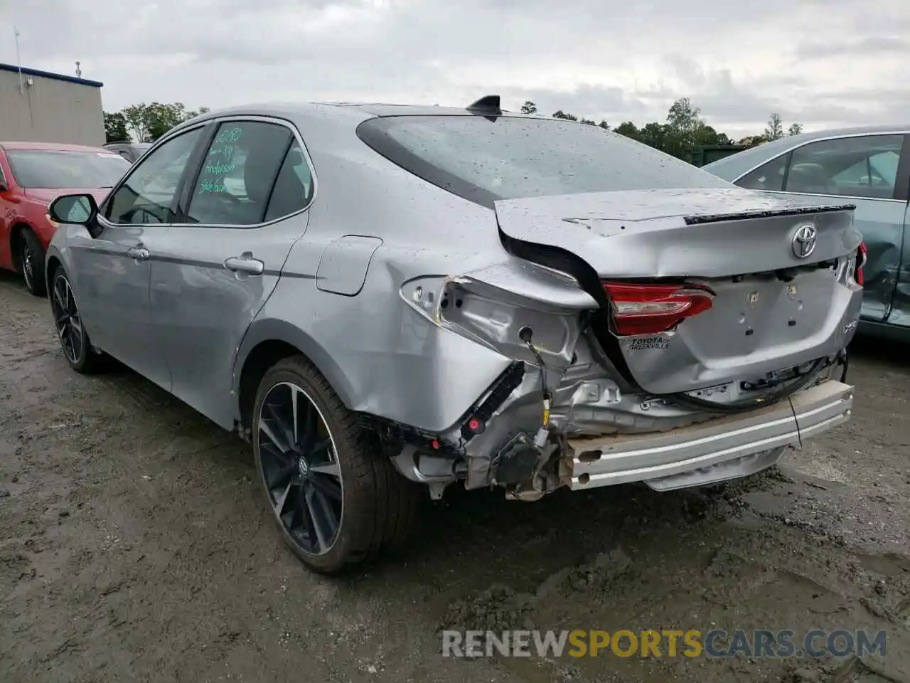 3 Photograph of a damaged car 4T1BZ1HK6KU025955 TOYOTA CAMRY 2019