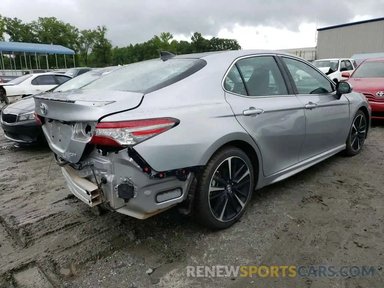 4 Photograph of a damaged car 4T1BZ1HK6KU025955 TOYOTA CAMRY 2019