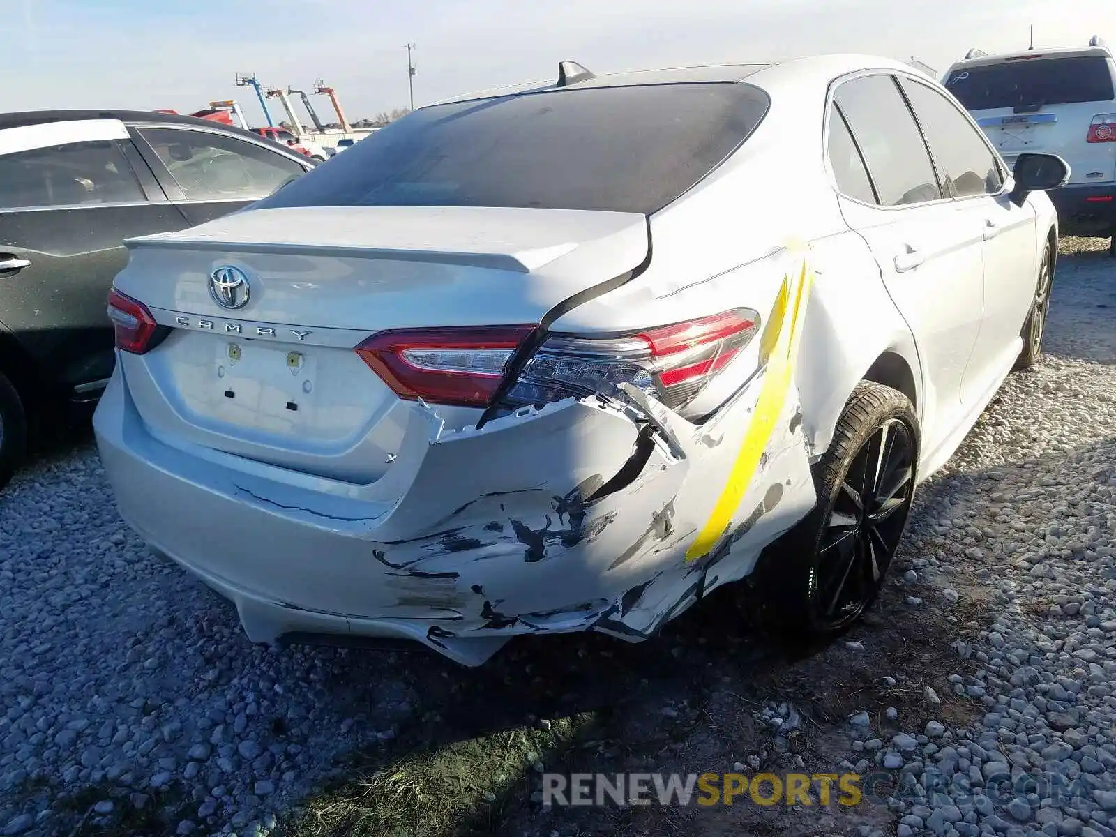 4 Photograph of a damaged car 4T1BZ1HK6KU026555 TOYOTA CAMRY 2019