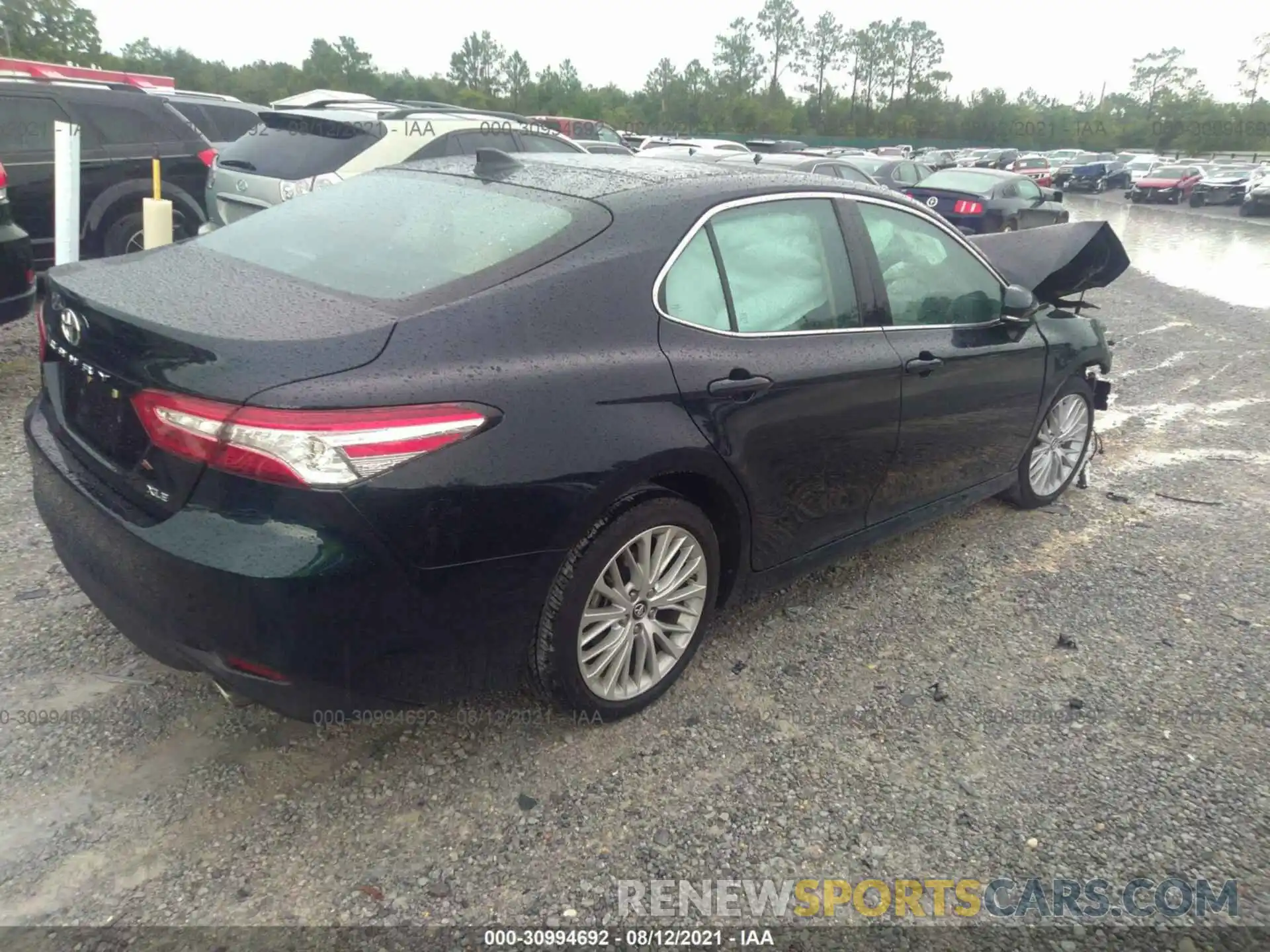 4 Photograph of a damaged car 4T1BZ1HK6KU030640 TOYOTA CAMRY 2019