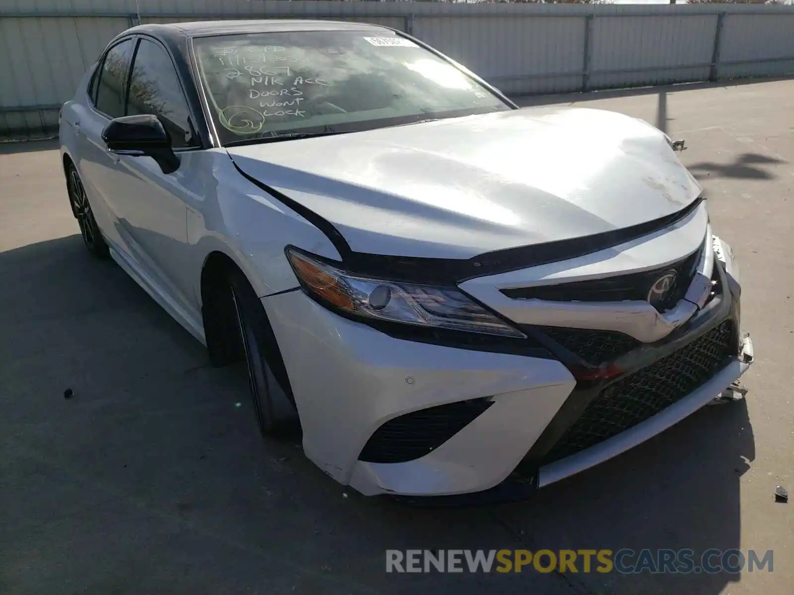 1 Photograph of a damaged car 4T1BZ1HK6KU032288 TOYOTA CAMRY 2019