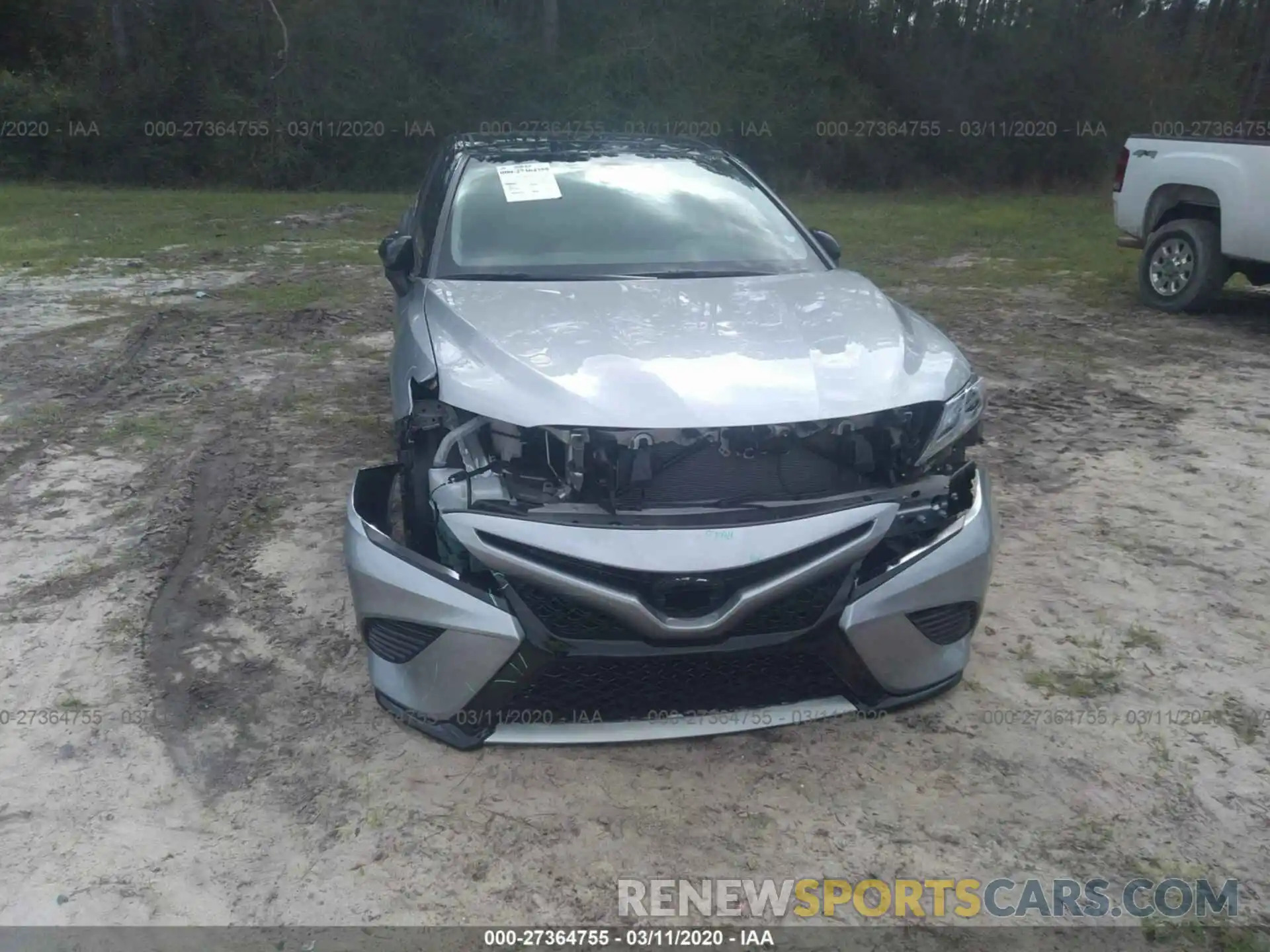 6 Photograph of a damaged car 4T1BZ1HK6KU032727 TOYOTA CAMRY 2019