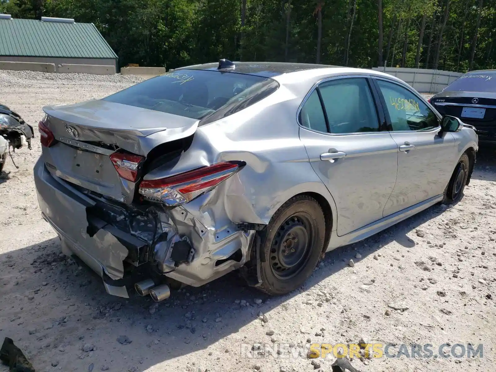 4 Photograph of a damaged car 4T1BZ1HK6KU508412 TOYOTA CAMRY 2019