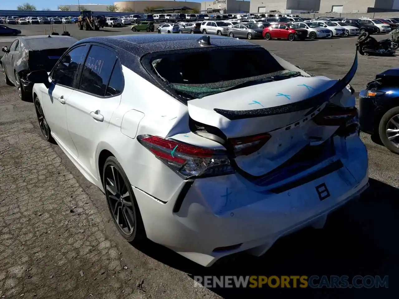 3 Photograph of a damaged car 4T1BZ1HK7KU022272 TOYOTA CAMRY 2019