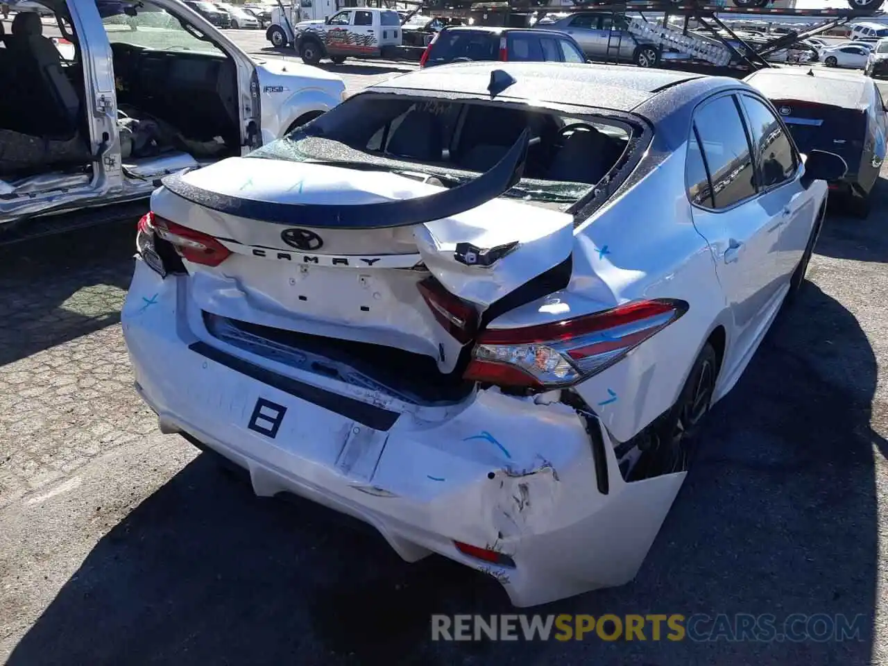 4 Photograph of a damaged car 4T1BZ1HK7KU022272 TOYOTA CAMRY 2019