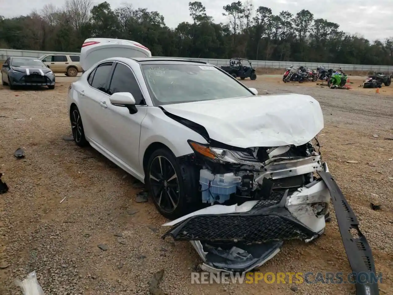 1 Photograph of a damaged car 4T1BZ1HK7KU026547 TOYOTA CAMRY 2019