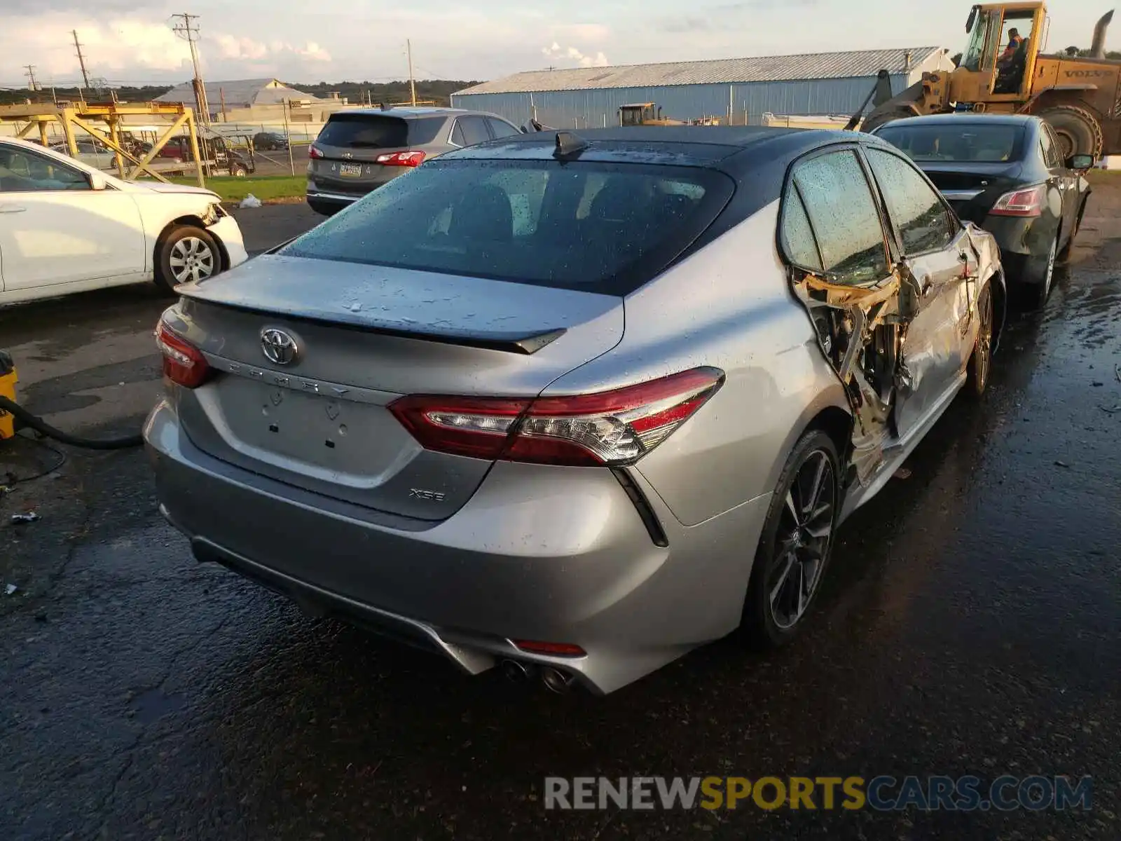 4 Photograph of a damaged car 4T1BZ1HK7KU026726 TOYOTA CAMRY 2019