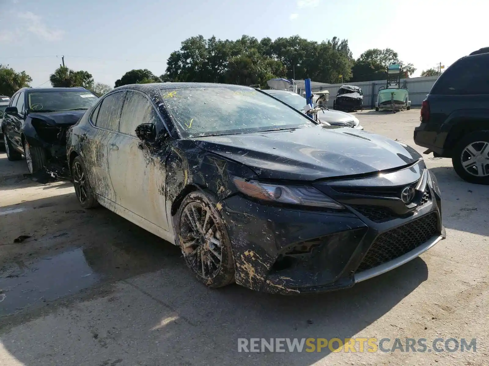 1 Photograph of a damaged car 4T1BZ1HK7KU027097 TOYOTA CAMRY 2019
