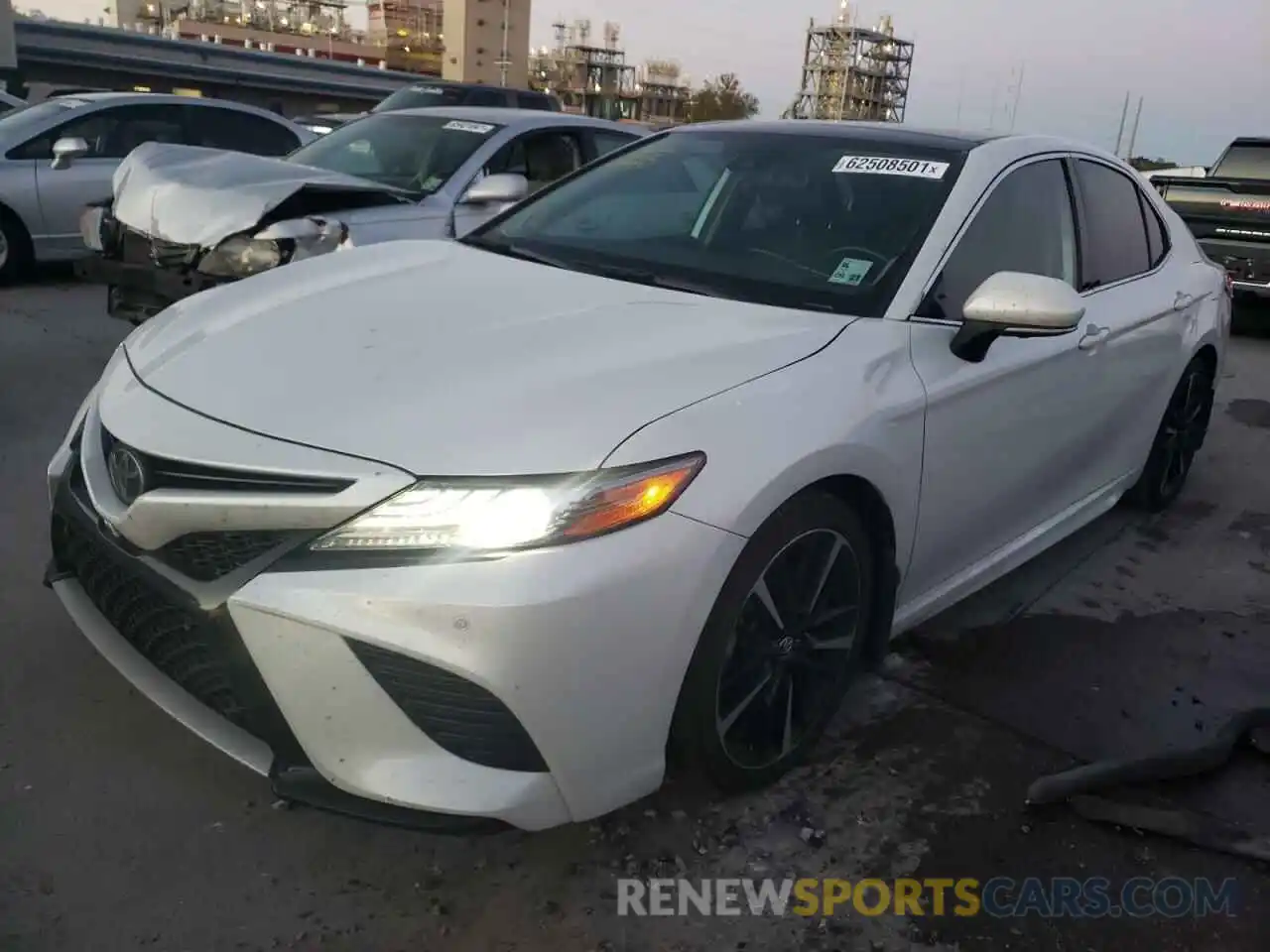 2 Photograph of a damaged car 4T1BZ1HK7KU027763 TOYOTA CAMRY 2019