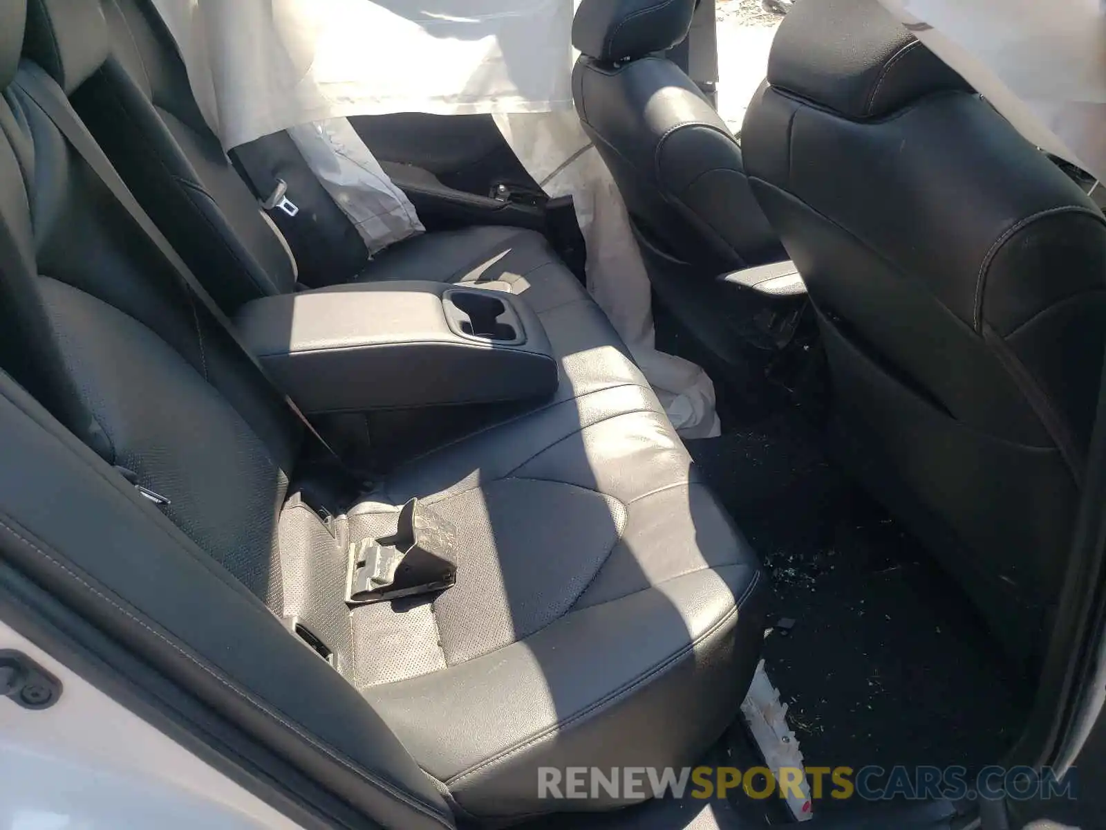 6 Photograph of a damaged car 4T1BZ1HK7KU028380 TOYOTA CAMRY 2019