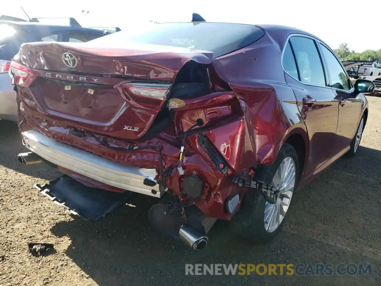 4 Photograph of a damaged car 4T1BZ1HK7KU507544 TOYOTA CAMRY 2019