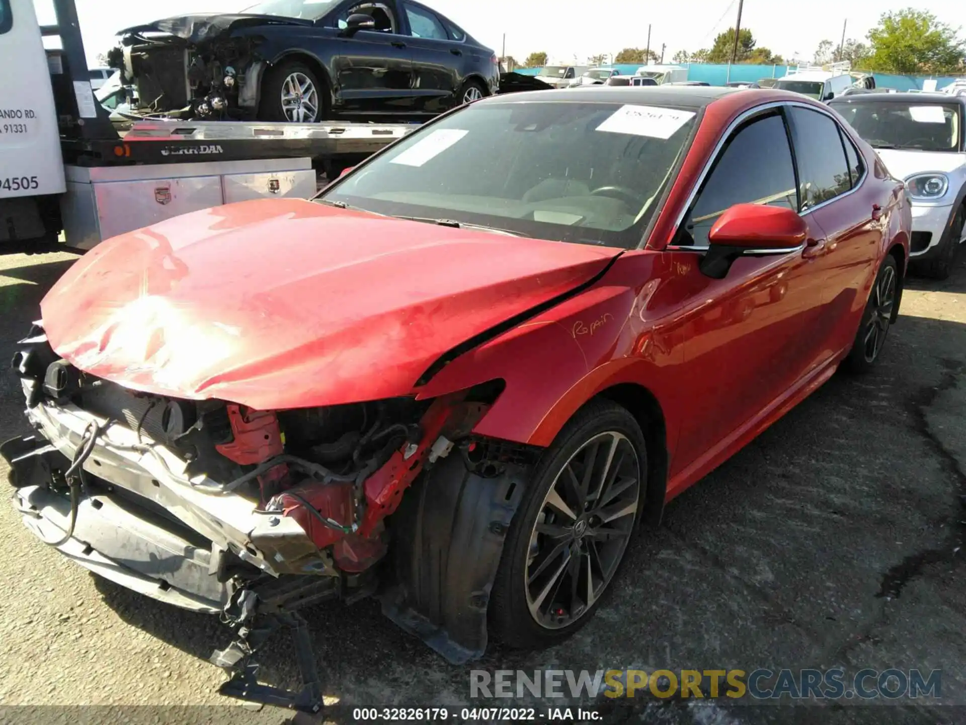 2 Photograph of a damaged car 4T1BZ1HK8KU022376 TOYOTA CAMRY 2019