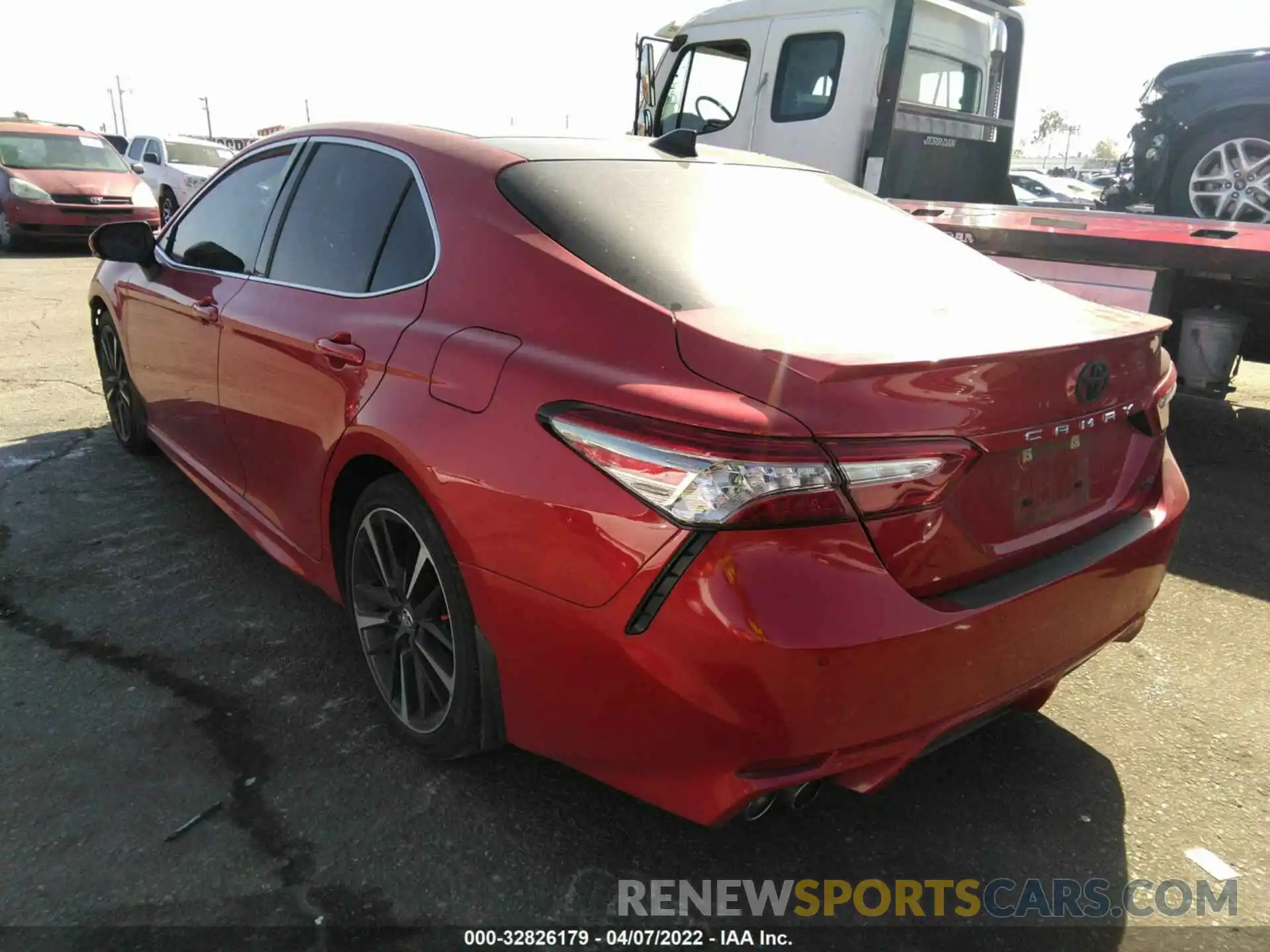 3 Photograph of a damaged car 4T1BZ1HK8KU022376 TOYOTA CAMRY 2019