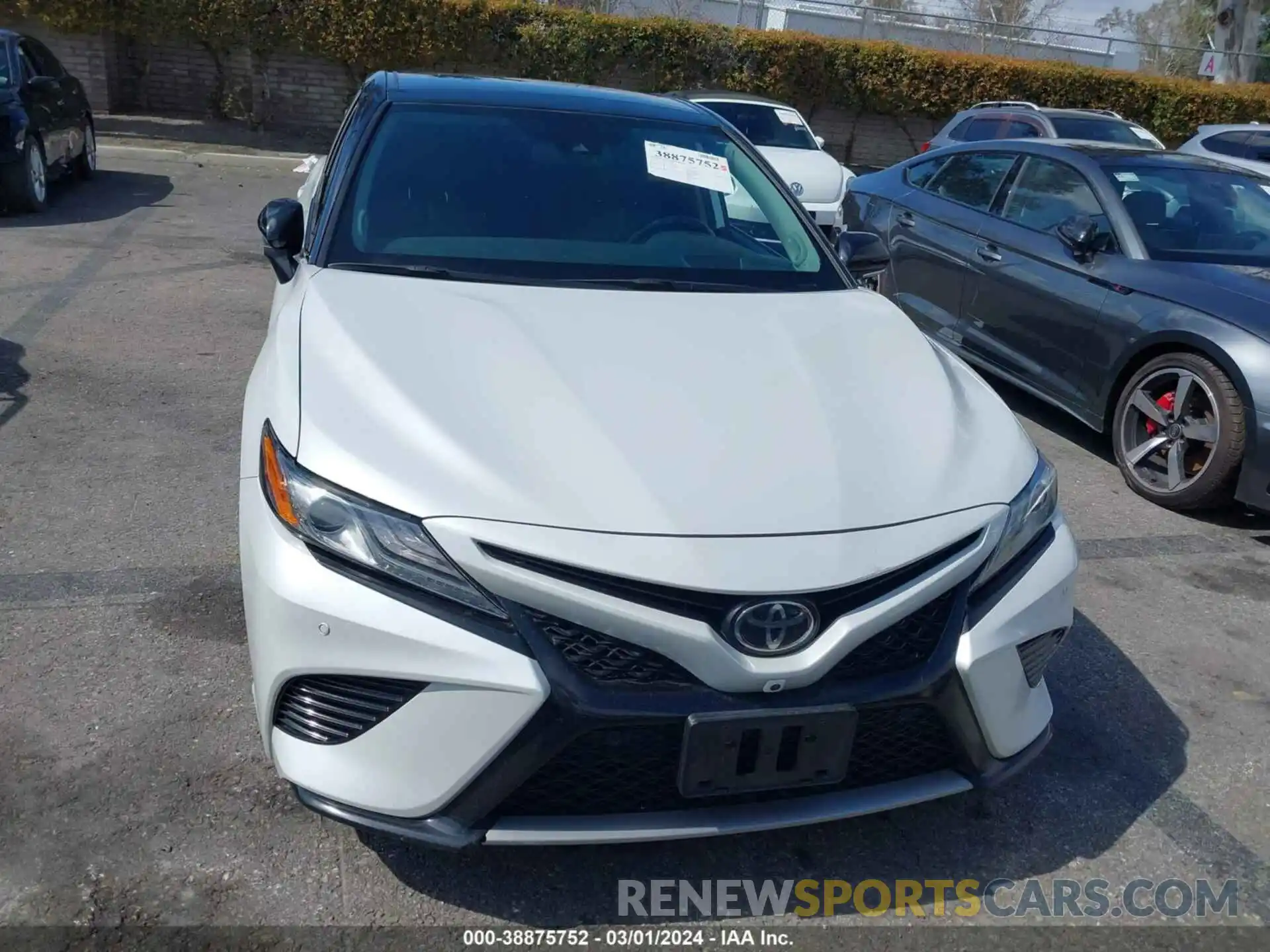 12 Photograph of a damaged car 4T1BZ1HK8KU023723 TOYOTA CAMRY 2019