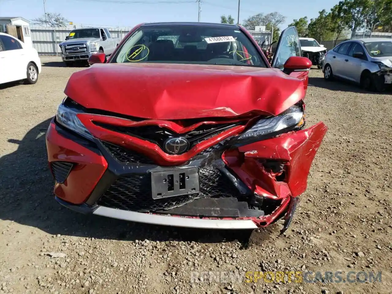 9 Photograph of a damaged car 4T1BZ1HK8KU024743 TOYOTA CAMRY 2019