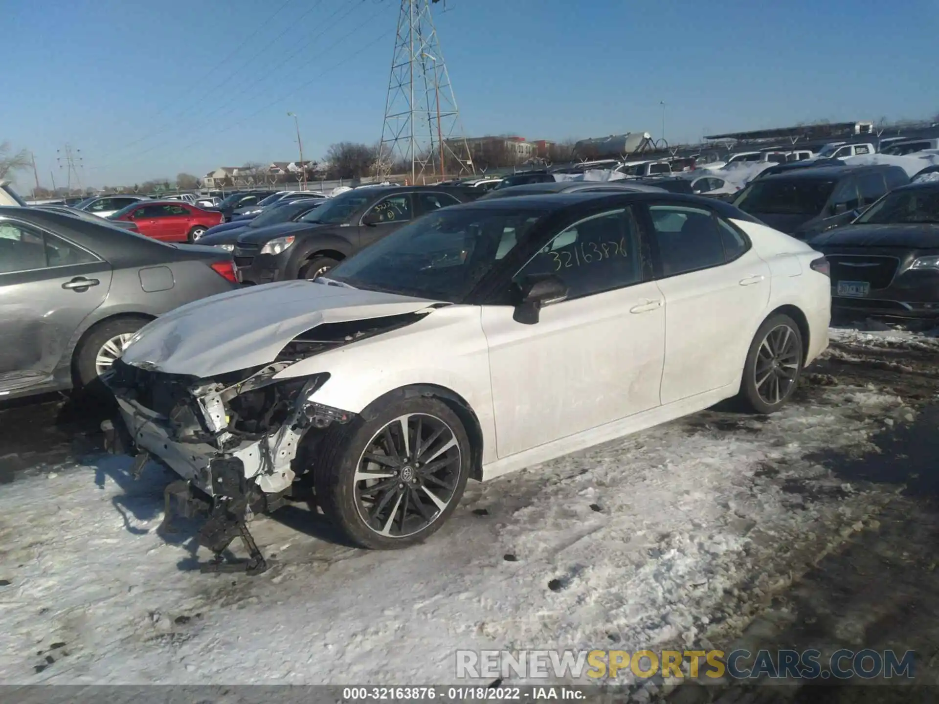 2 Photograph of a damaged car 4T1BZ1HK8KU025858 TOYOTA CAMRY 2019