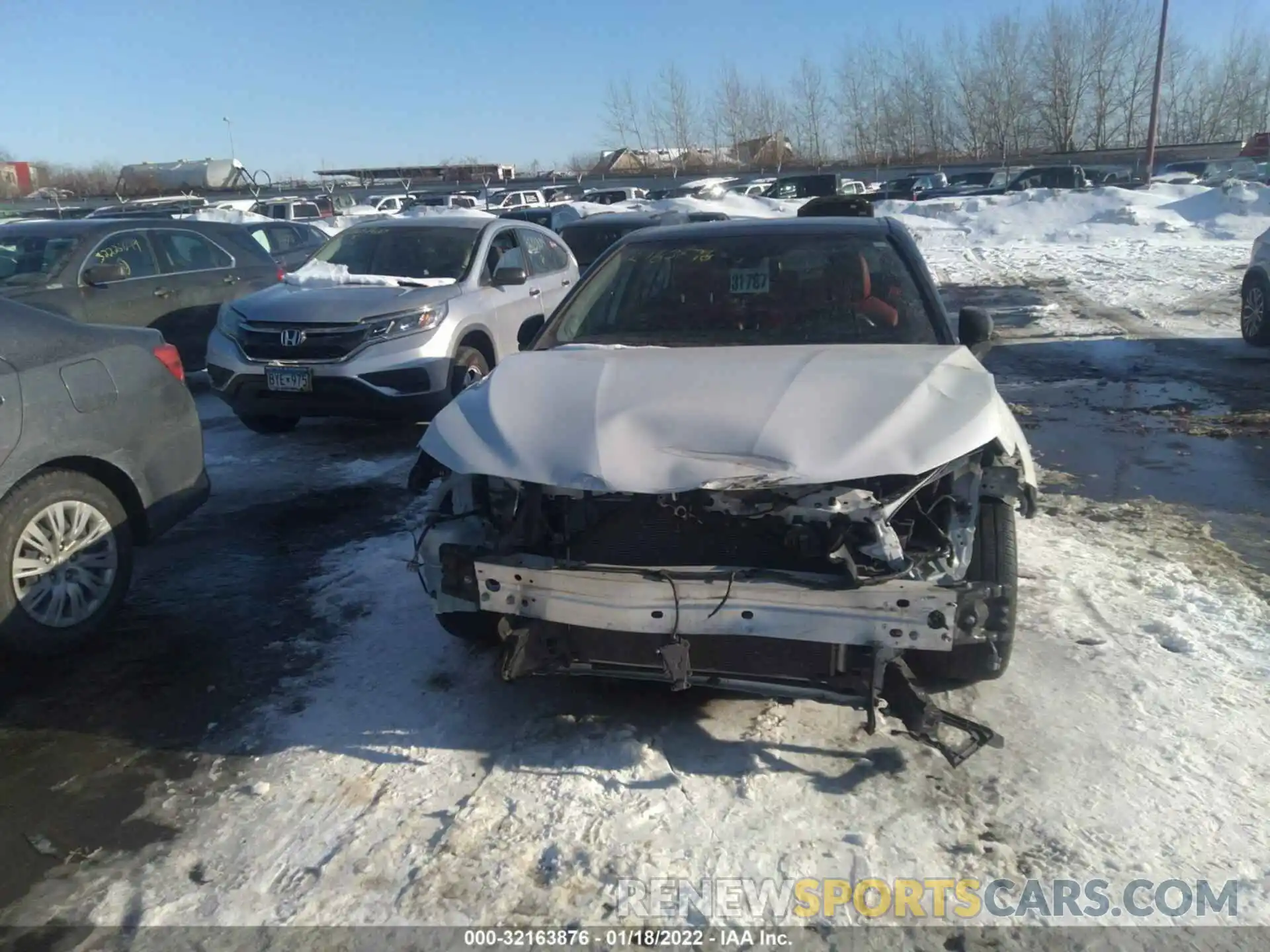 6 Photograph of a damaged car 4T1BZ1HK8KU025858 TOYOTA CAMRY 2019