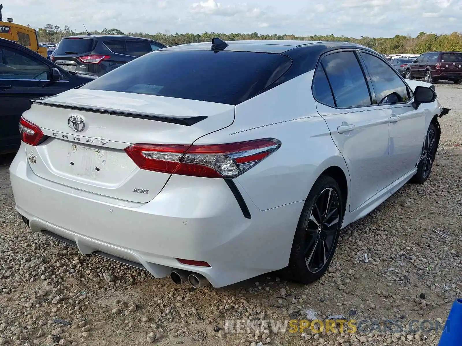 4 Фотография поврежденного автомобиля 4T1BZ1HK8KU027965 TOYOTA CAMRY 2019