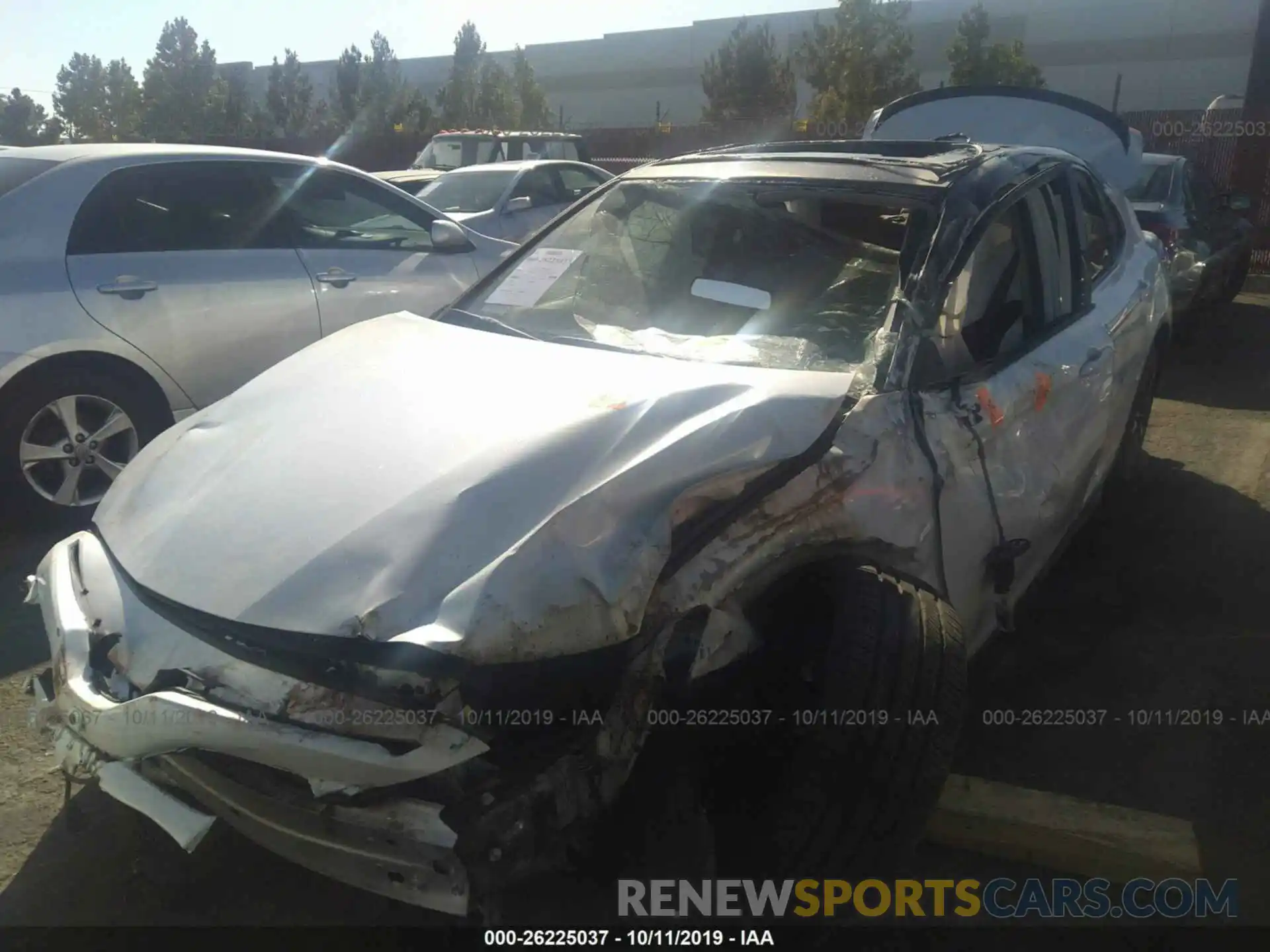 2 Photograph of a damaged car 4T1BZ1HK8KU028372 TOYOTA CAMRY 2019