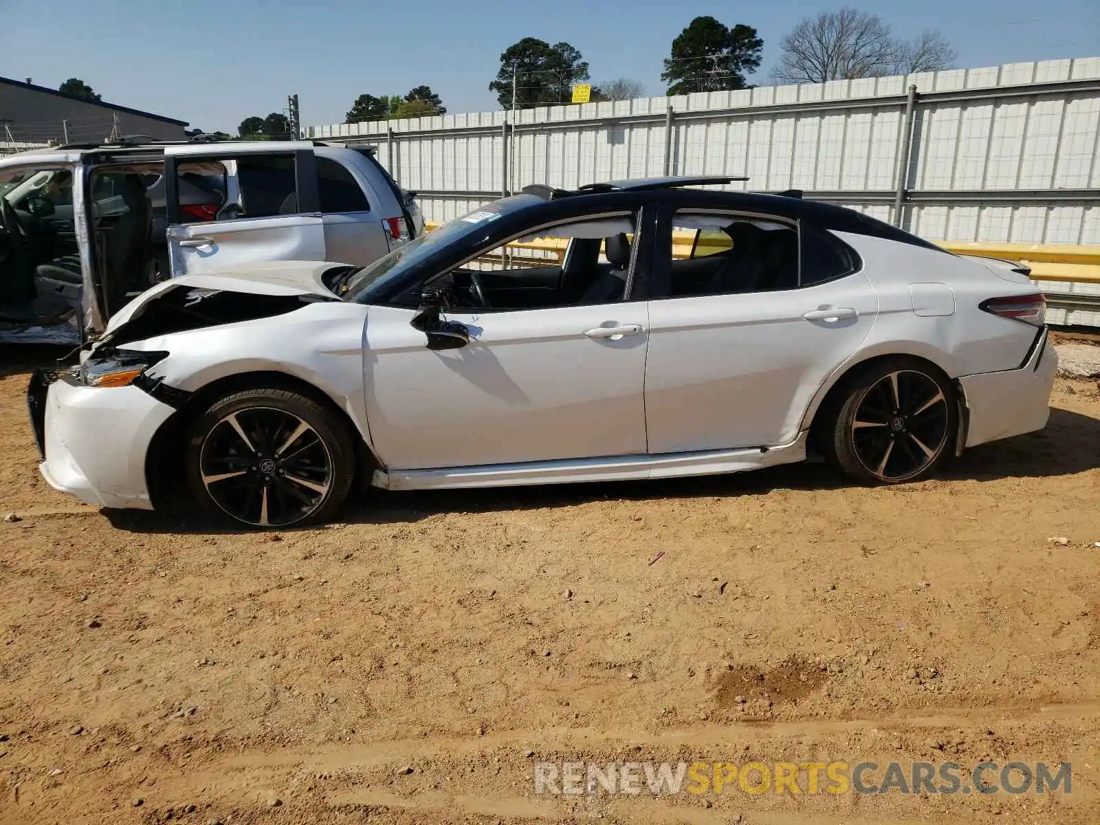 9 Photograph of a damaged car 4T1BZ1HK8KU029876 TOYOTA CAMRY 2019