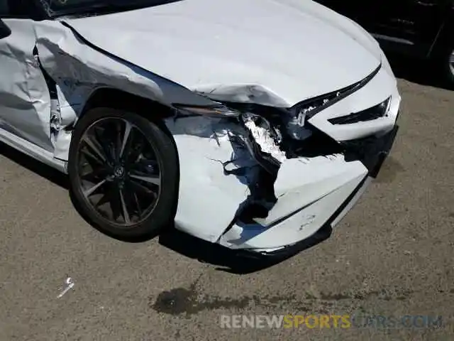 9 Photograph of a damaged car 4T1BZ1HK8KU030168 TOYOTA CAMRY 2019