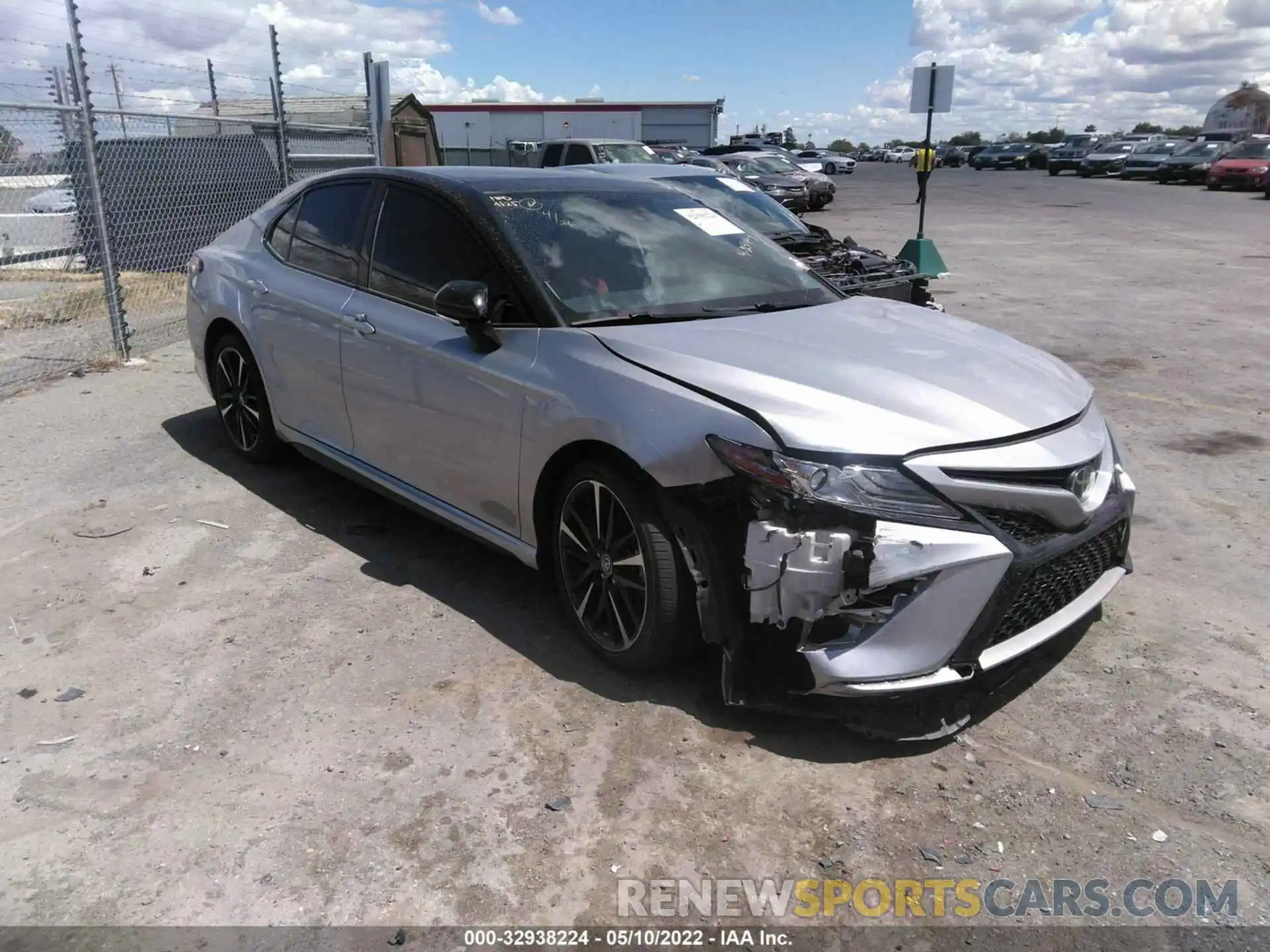 1 Photograph of a damaged car 4T1BZ1HK8KU030882 TOYOTA CAMRY 2019