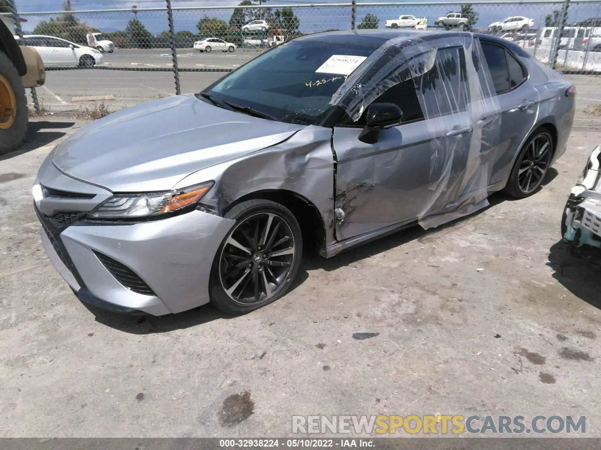 6 Photograph of a damaged car 4T1BZ1HK8KU030882 TOYOTA CAMRY 2019