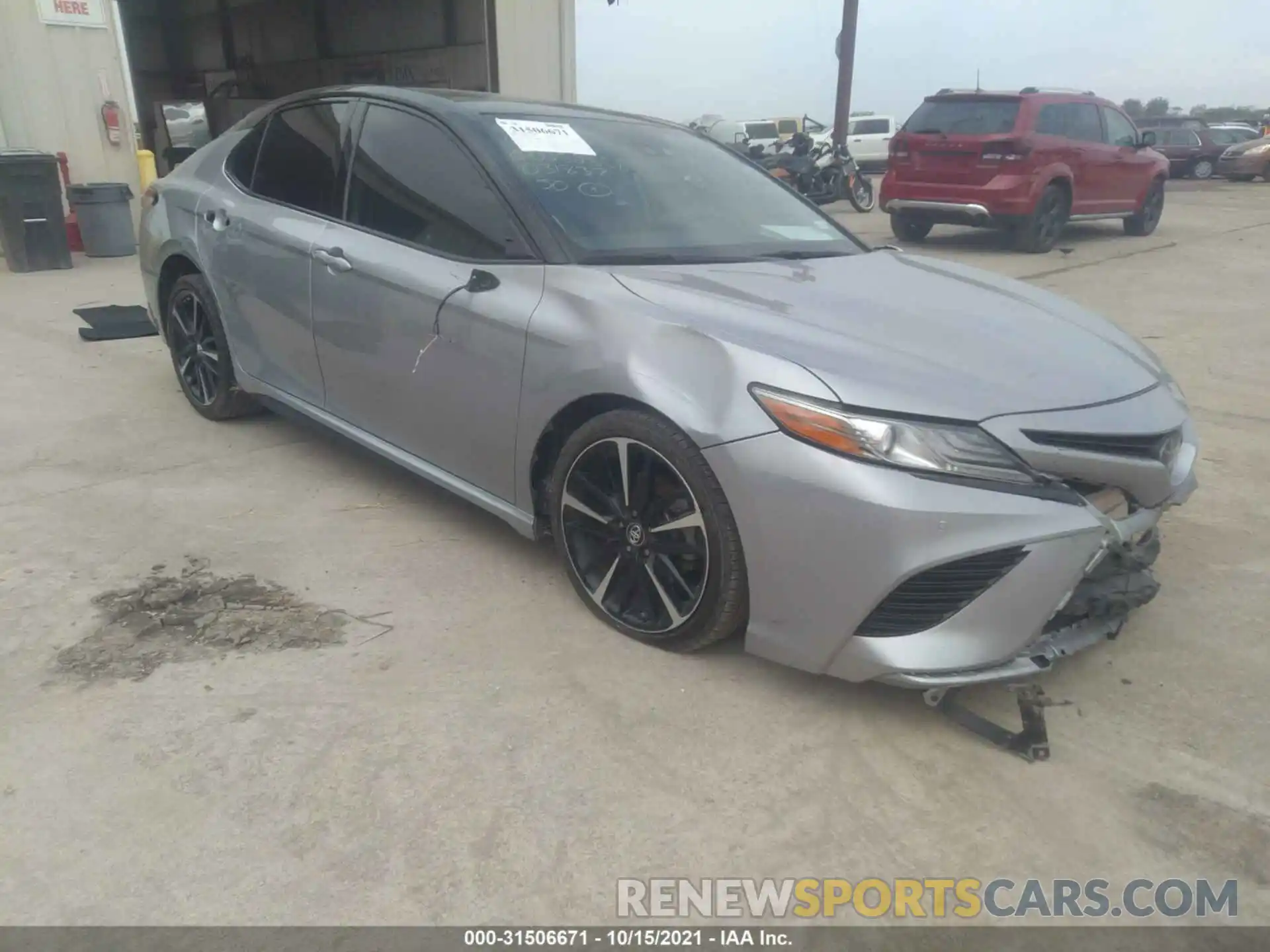 1 Photograph of a damaged car 4T1BZ1HK8KU031837 TOYOTA CAMRY 2019