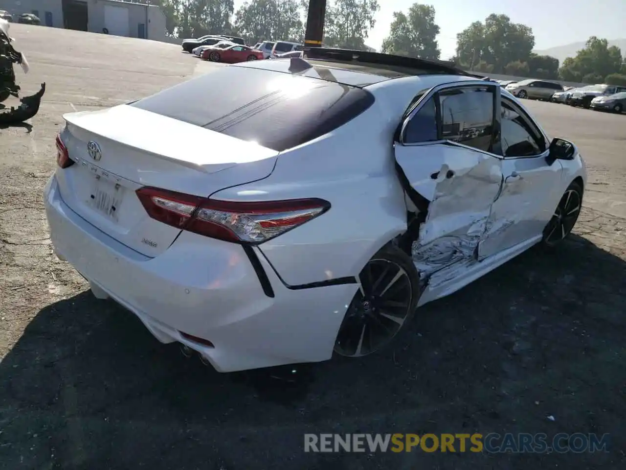 4 Photograph of a damaged car 4T1BZ1HK8KU032356 TOYOTA CAMRY 2019