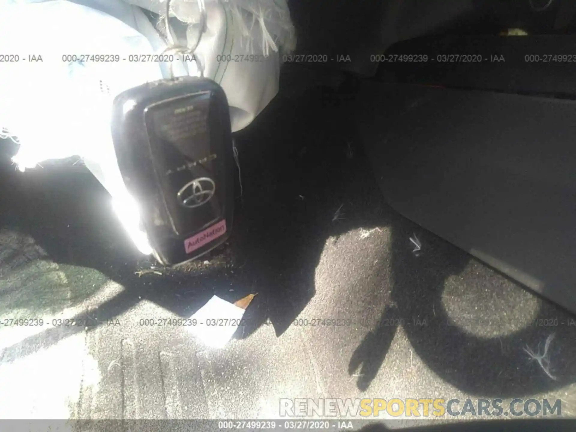 11 Photograph of a damaged car 4T1BZ1HK8KU507567 TOYOTA CAMRY 2019