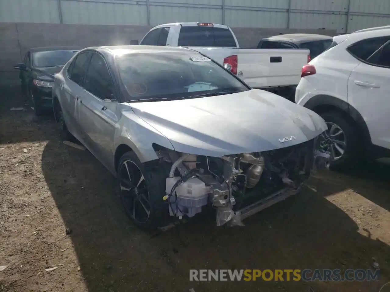 1 Photograph of a damaged car 4T1BZ1HK9KU024945 TOYOTA CAMRY 2019