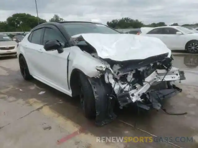 1 Photograph of a damaged car 4T1BZ1HK9KU026260 TOYOTA CAMRY 2019