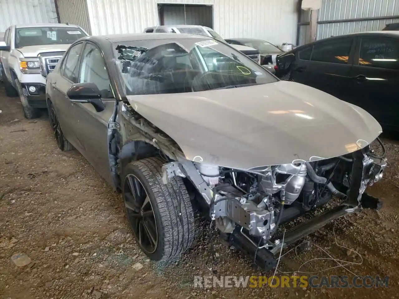 1 Photograph of a damaged car 4T1BZ1HK9KU026534 TOYOTA CAMRY 2019