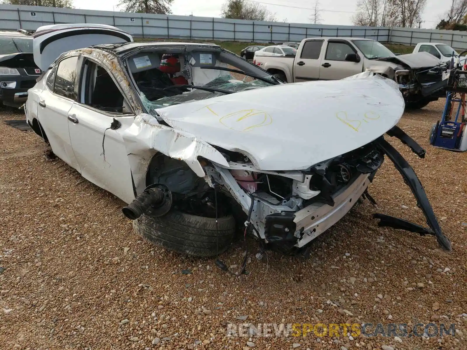 1 Photograph of a damaged car 4T1BZ1HK9KU027635 TOYOTA CAMRY 2019