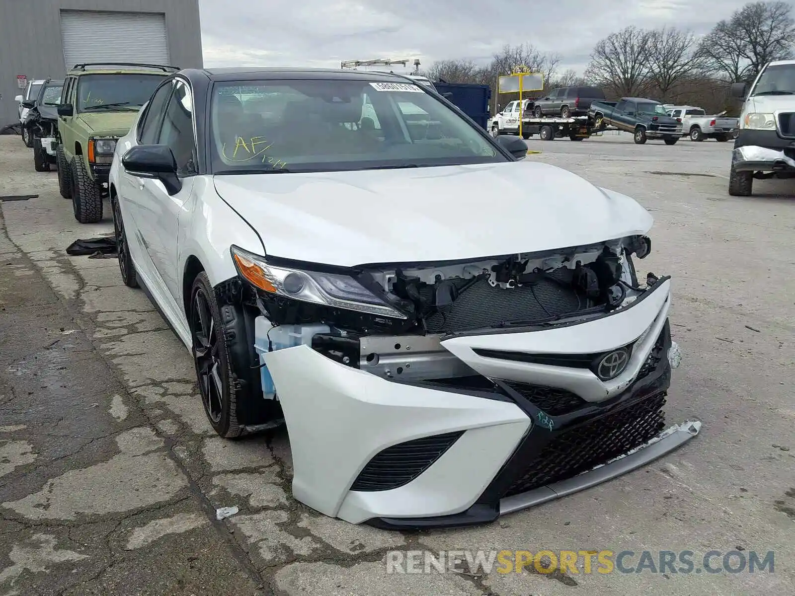 1 Photograph of a damaged car 4T1BZ1HK9KU027750 TOYOTA CAMRY 2019