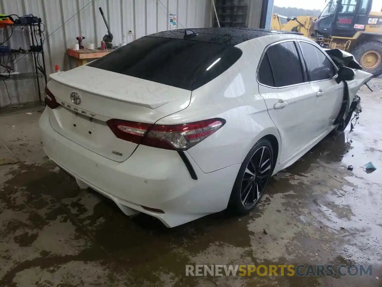 4 Photograph of a damaged car 4T1BZ1HK9KU028221 TOYOTA CAMRY 2019