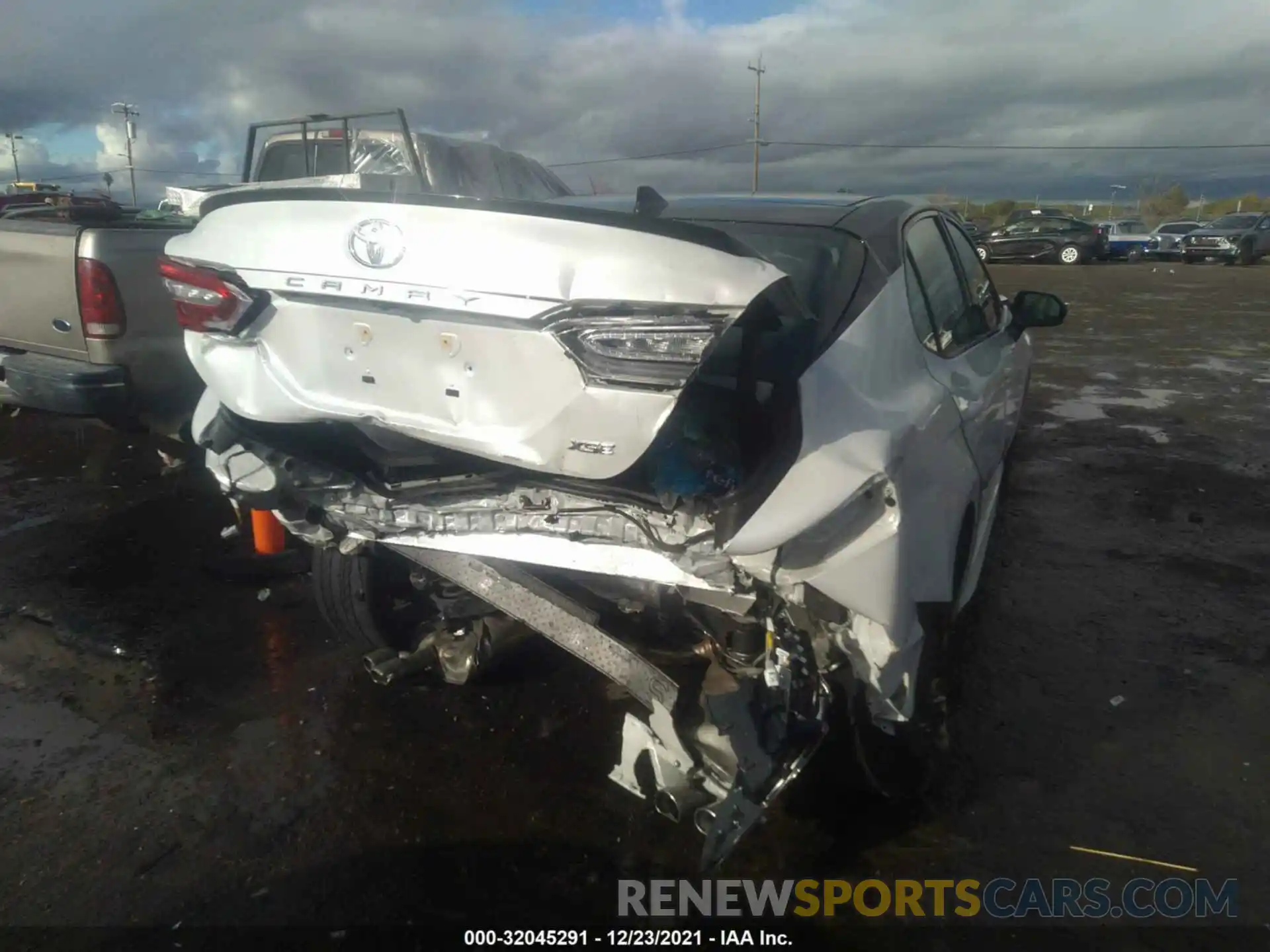 6 Photograph of a damaged car 4T1BZ1HK9KU029496 TOYOTA CAMRY 2019