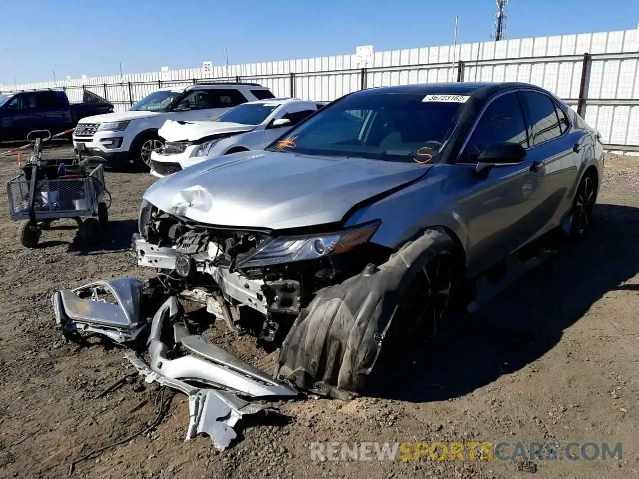 2 Photograph of a damaged car 4T1BZ1HK9KU030082 TOYOTA CAMRY 2019