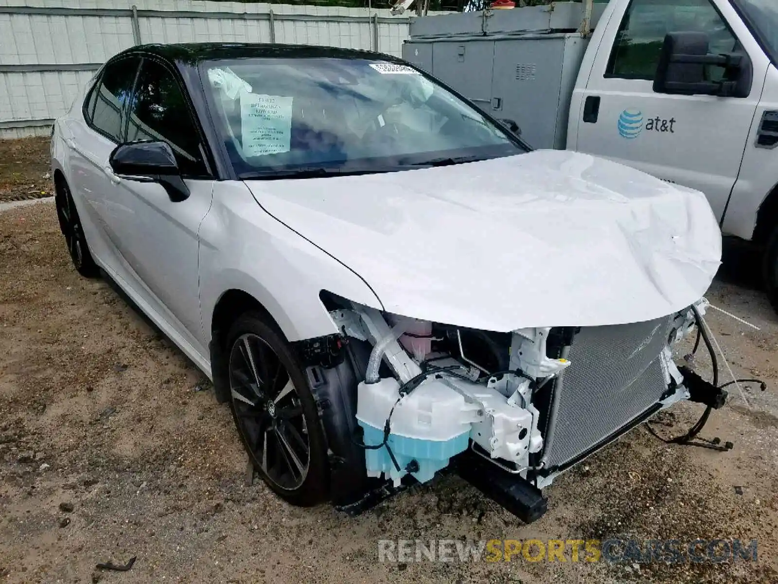 1 Photograph of a damaged car 4T1BZ1HK9KU030664 TOYOTA CAMRY 2019