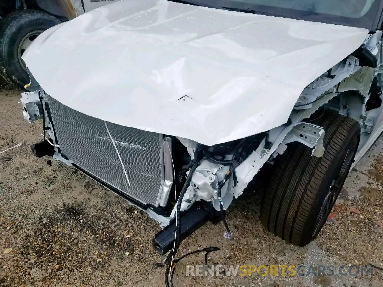 9 Photograph of a damaged car 4T1BZ1HK9KU030664 TOYOTA CAMRY 2019