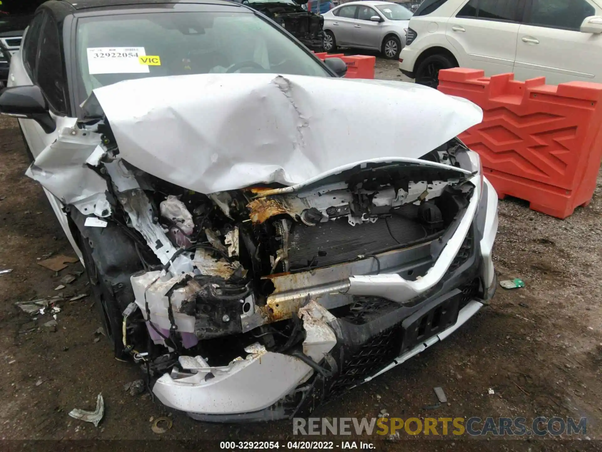 6 Photograph of a damaged car 4T1BZ1HK9KU031071 TOYOTA CAMRY 2019