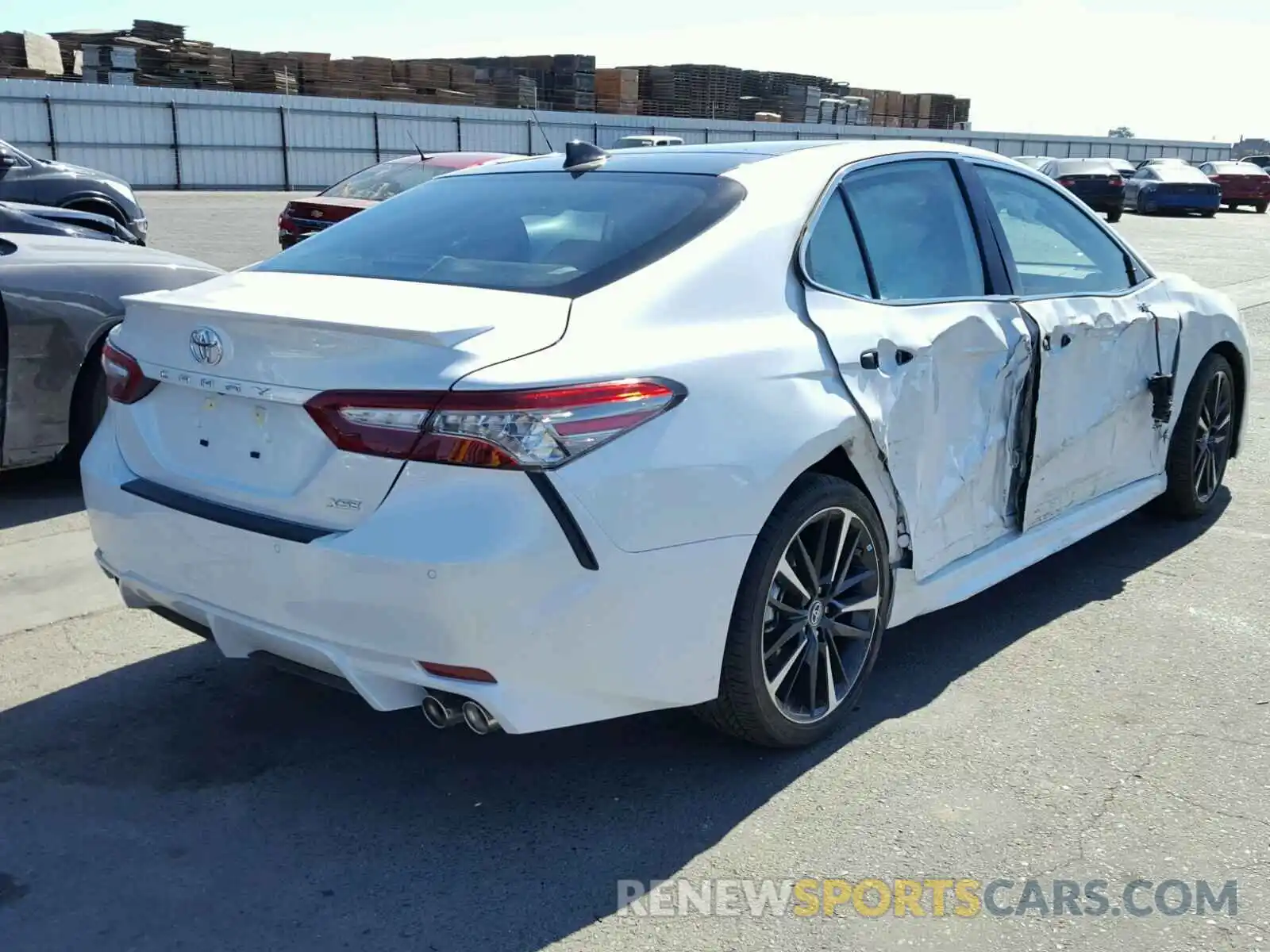 4 Photograph of a damaged car 4T1BZ1HK9KU507044 TOYOTA CAMRY 2019