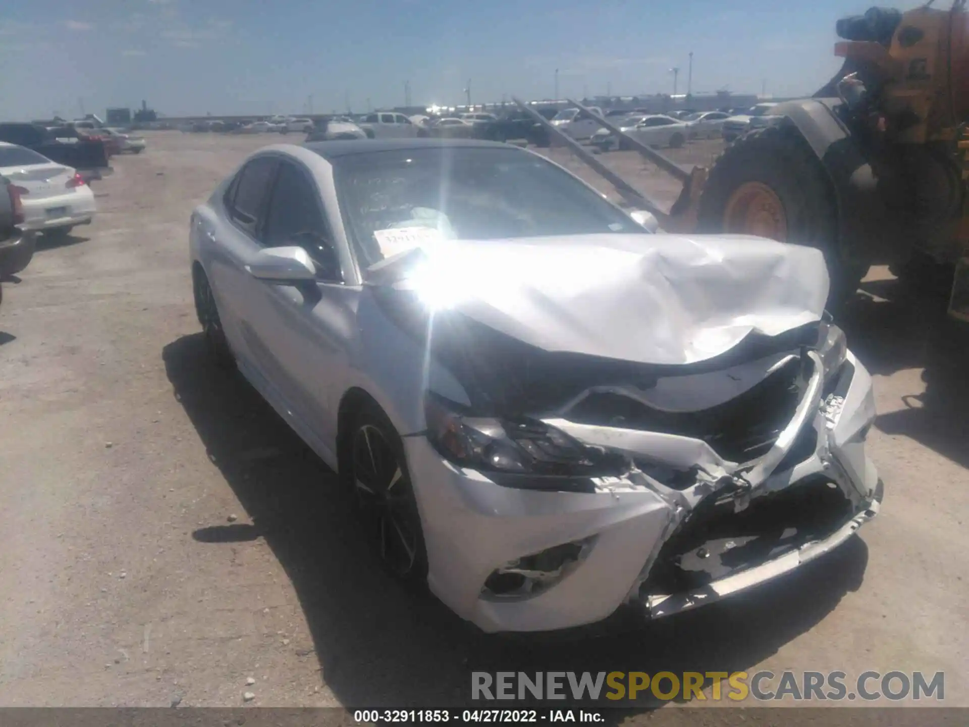 1 Photograph of a damaged car 4T1BZ1HK9KU508369 TOYOTA CAMRY 2019