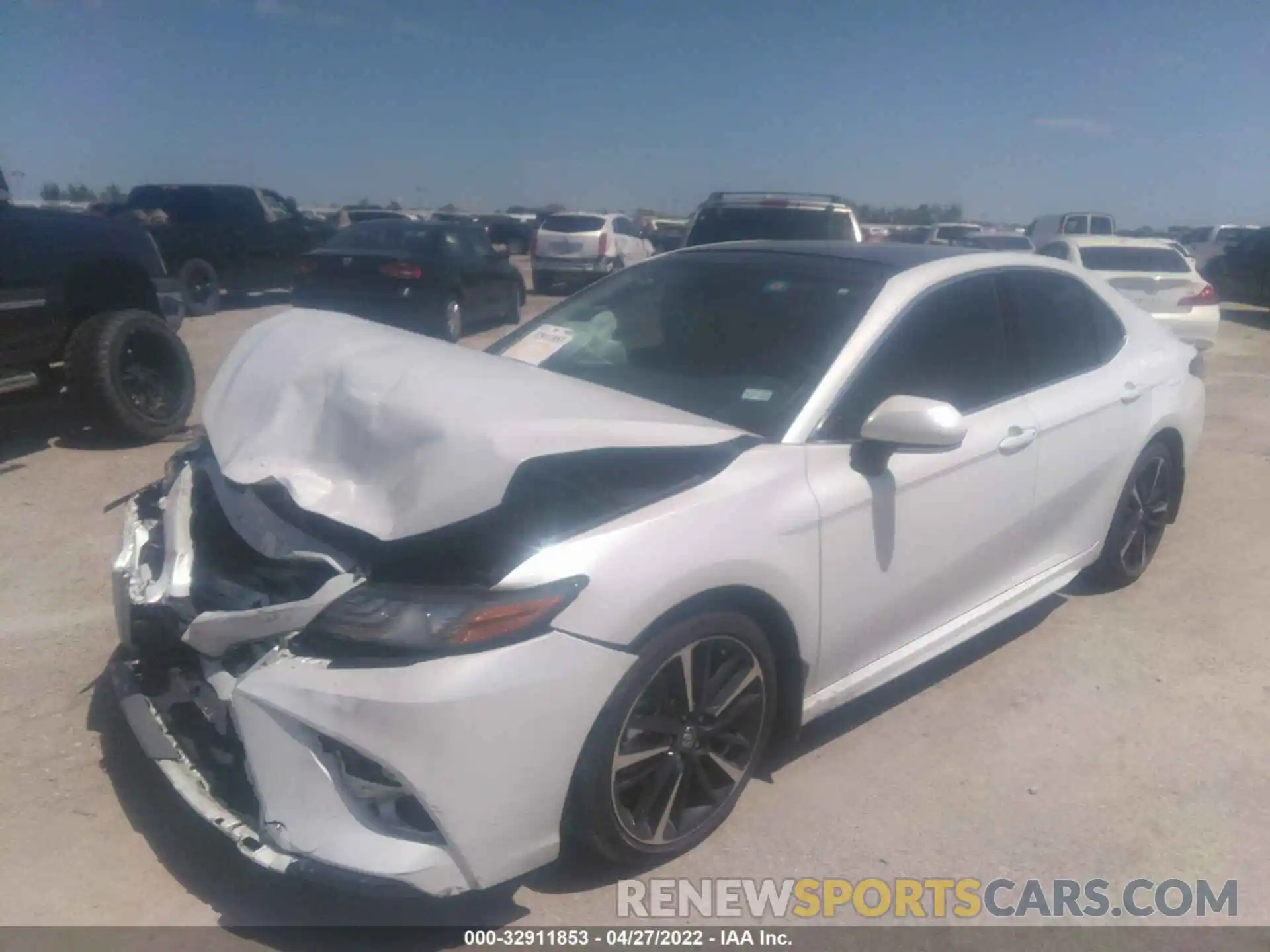 2 Photograph of a damaged car 4T1BZ1HK9KU508369 TOYOTA CAMRY 2019