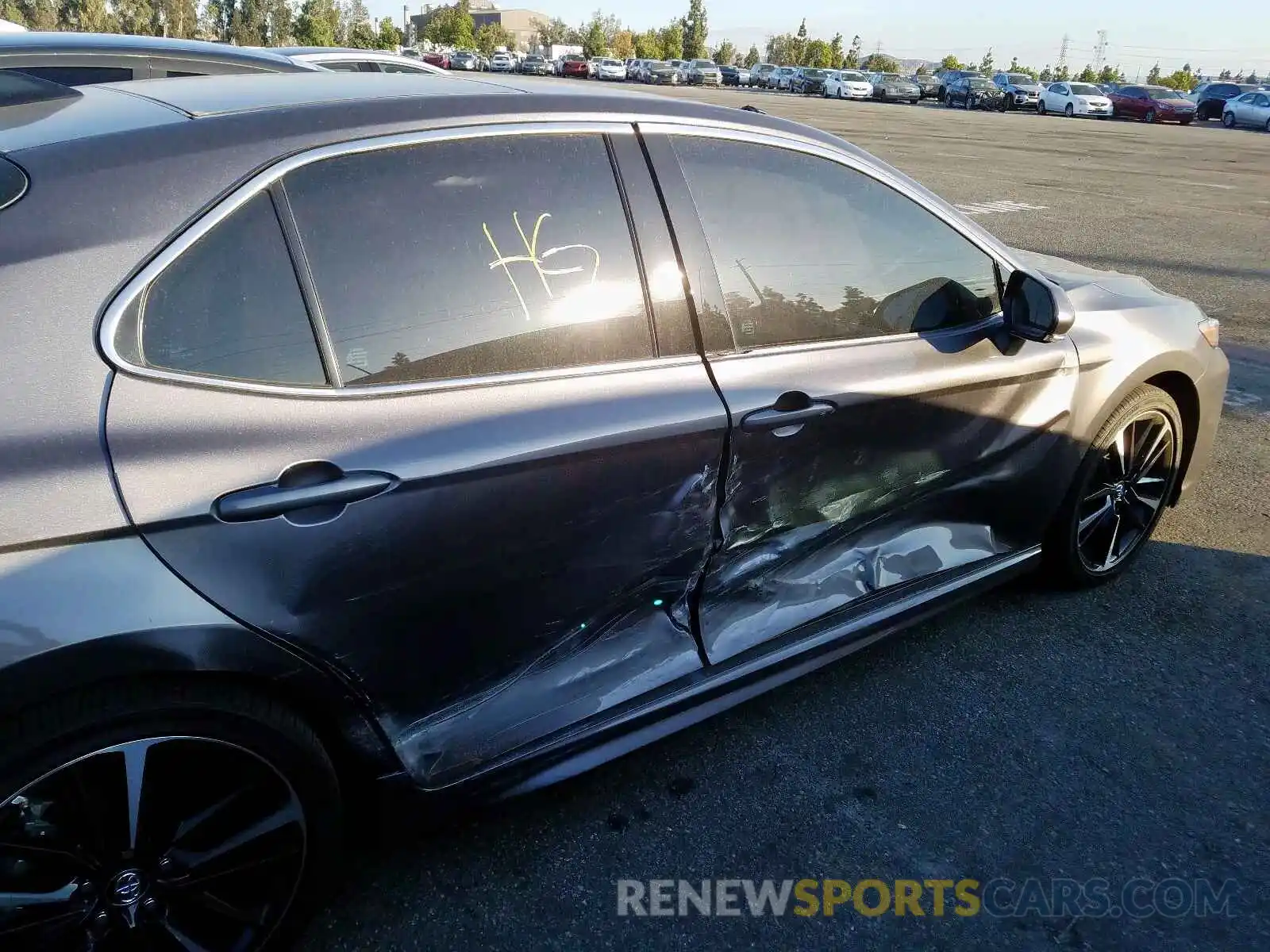 9 Photograph of a damaged car 4T1BZ1HK9KU509151 TOYOTA CAMRY 2019