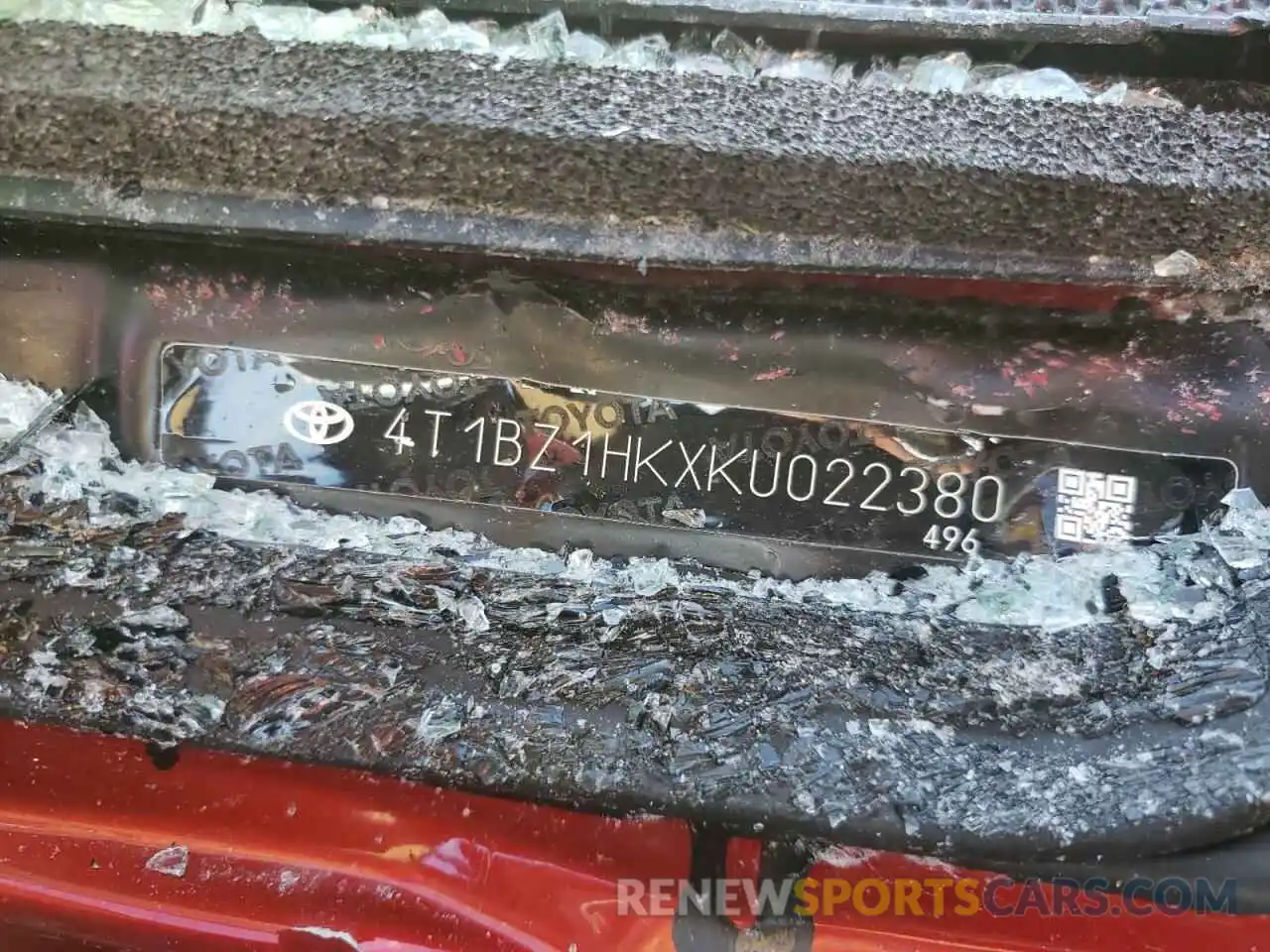 10 Photograph of a damaged car 4T1BZ1HKXKU022380 TOYOTA CAMRY 2019