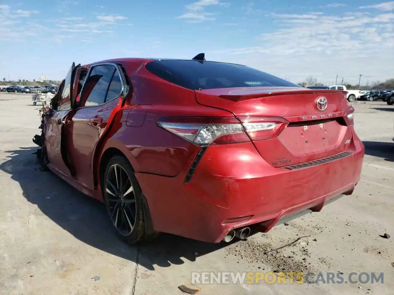 3 Photograph of a damaged car 4T1BZ1HKXKU022380 TOYOTA CAMRY 2019